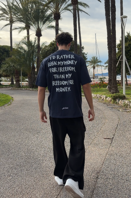 T-shirt - I’d rather risk my money for freedom